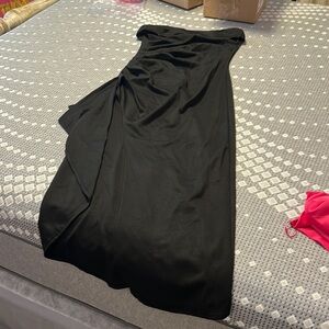 Elegant Black Strapless Dress